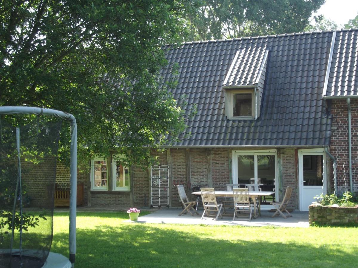 Au Bonheur Frontalier Bed & Breakfast *